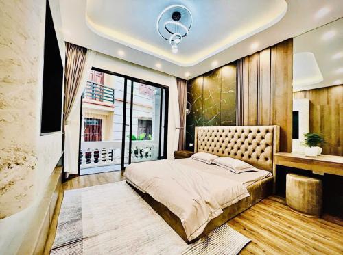 Nhà Phố 5 Tầng 2 Mặt Tiền Hẻm Rộng - Giá Cả Sở Hữu Đẹp 5.9 tỷ